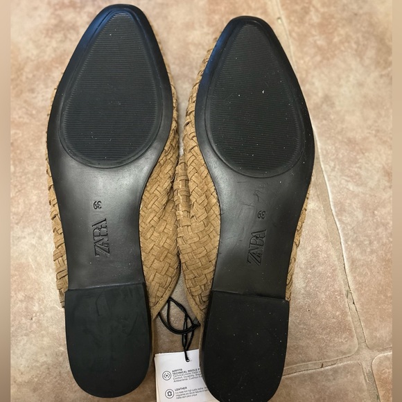 Zara Slip On Sandals - Picture 2 of 3